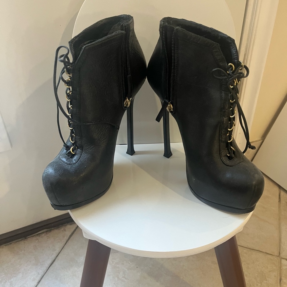 Booties - Picture 4 of 4